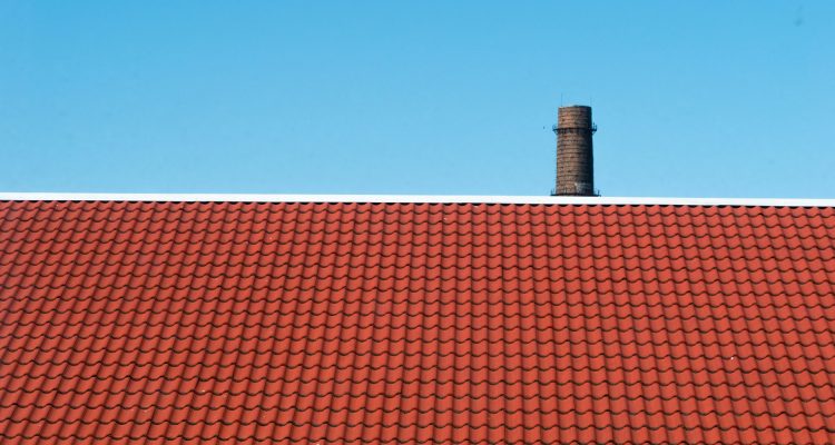 Pourquoi contacter des couvreurs professionnels pour la rénovation de votre toiture à Muret
